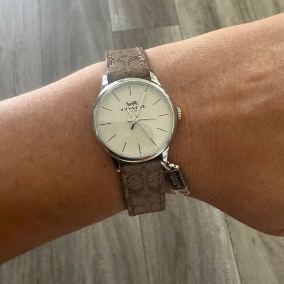 Coach Women's Watch with Brown Leather Strap and Silver Dial - Picture 7 of 7